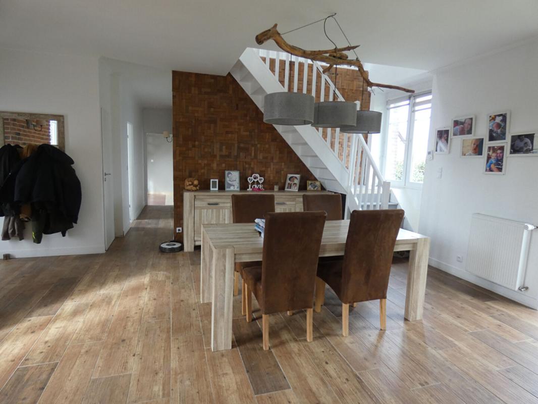 HOUDAN Maison familiale coup de coeur (210m²) 4