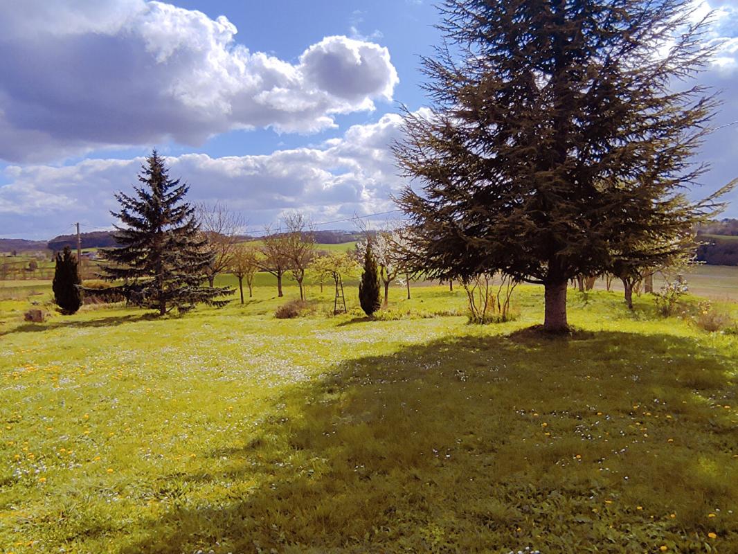 PREUILLY-SUR-CLAISE Maison de pays Preuilly Sur Claise 85 m2 avec Grange 250 m² 2