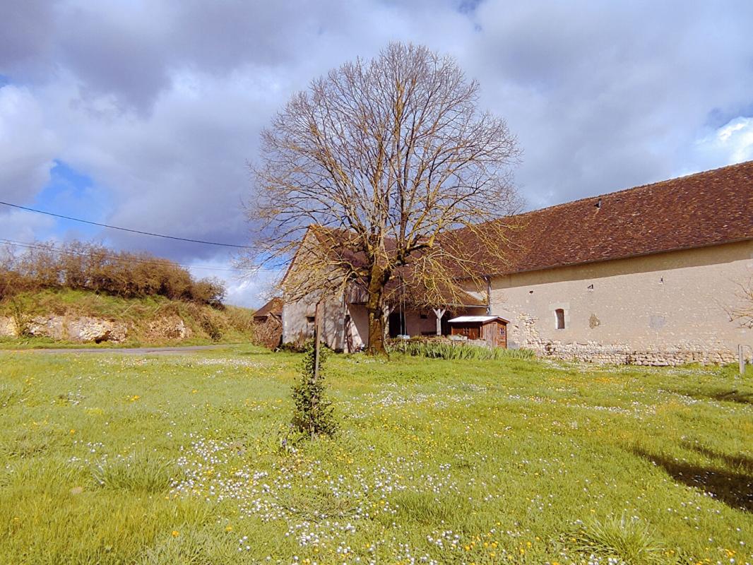 PREUILLY-SUR-CLAISE Maison de pays Preuilly Sur Claise 85 m2 avec Grange 250 m² 3