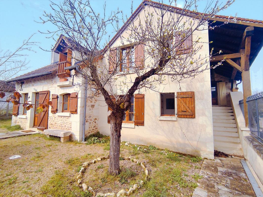 COUSSAY-LES-BOIS Maison de pays Coussay Les Bois 6 pièce(s) 125 m2 2