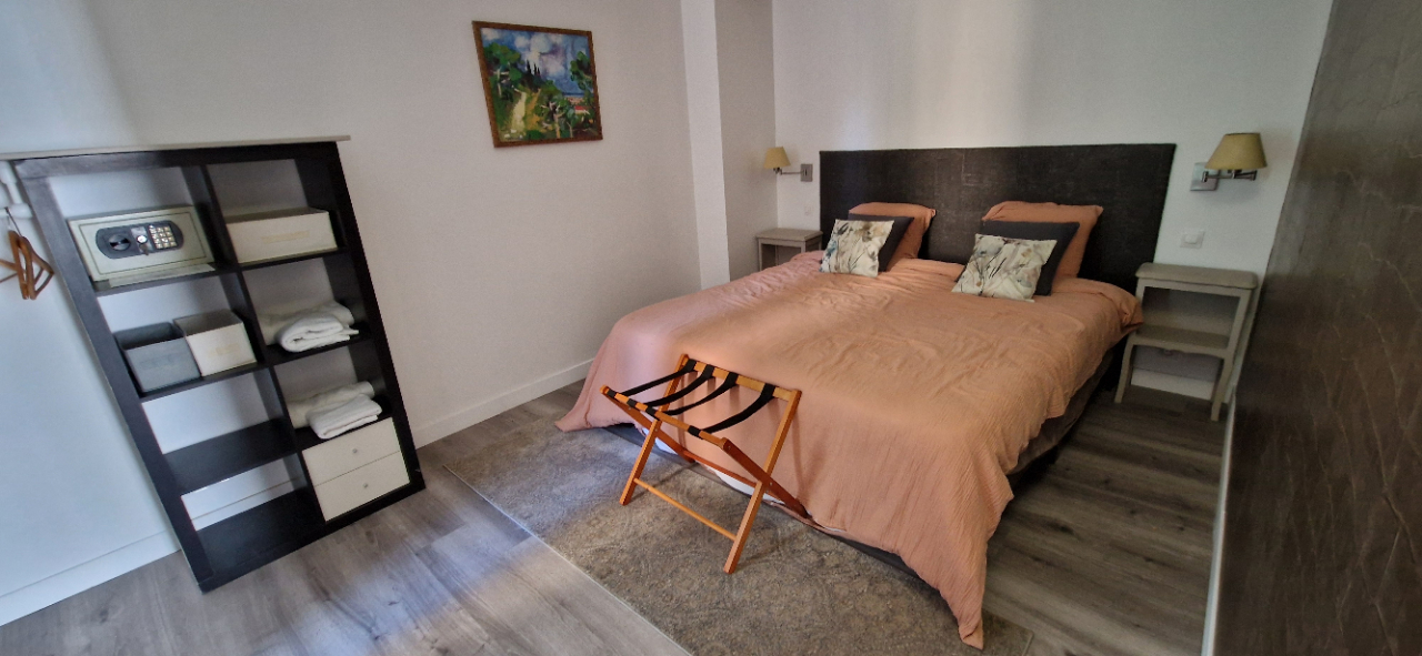 NIZAS Maison de caractère avec chambres d hotes 3