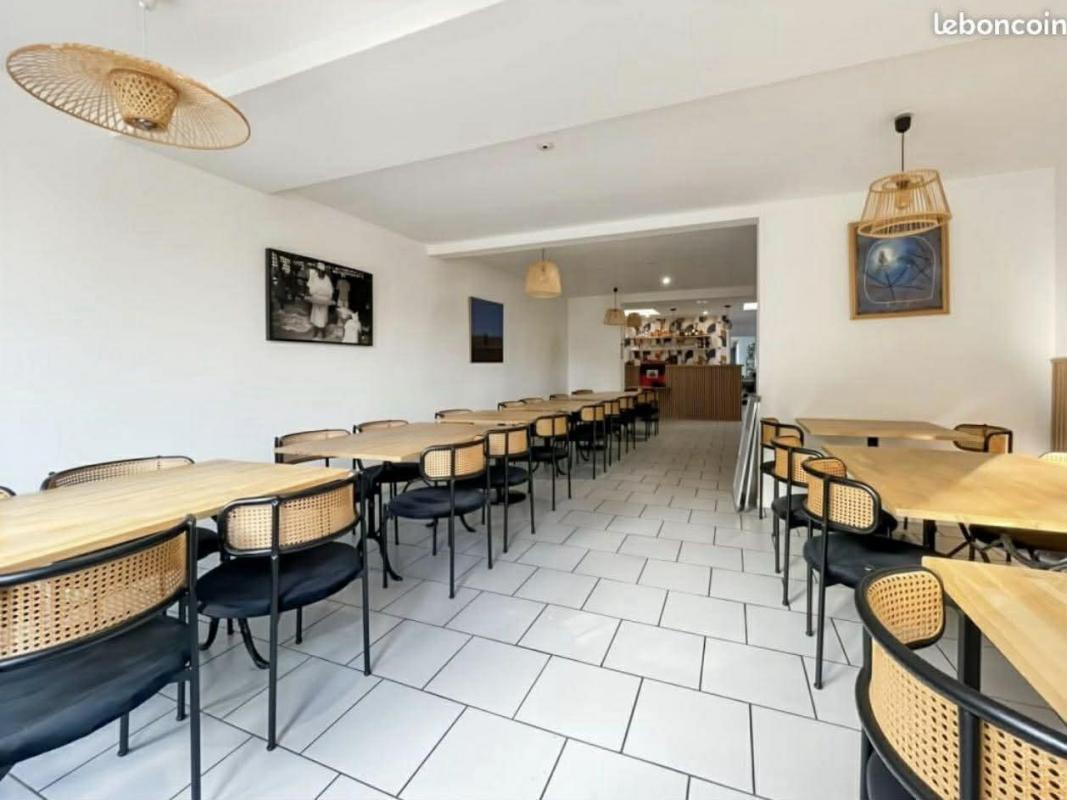 PONT-SAINTE-MAXENCE PONT SAINTE MAXENCE - BAR RESTAURANT, Terrasse License IV Axe Passant 6