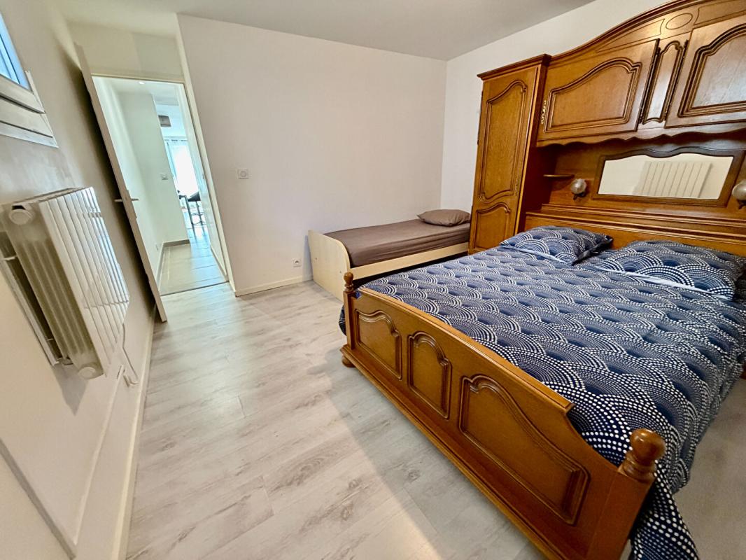 DECINES-CHARPIEU Appartement Decines Charpieu 2 pièce(s) 7