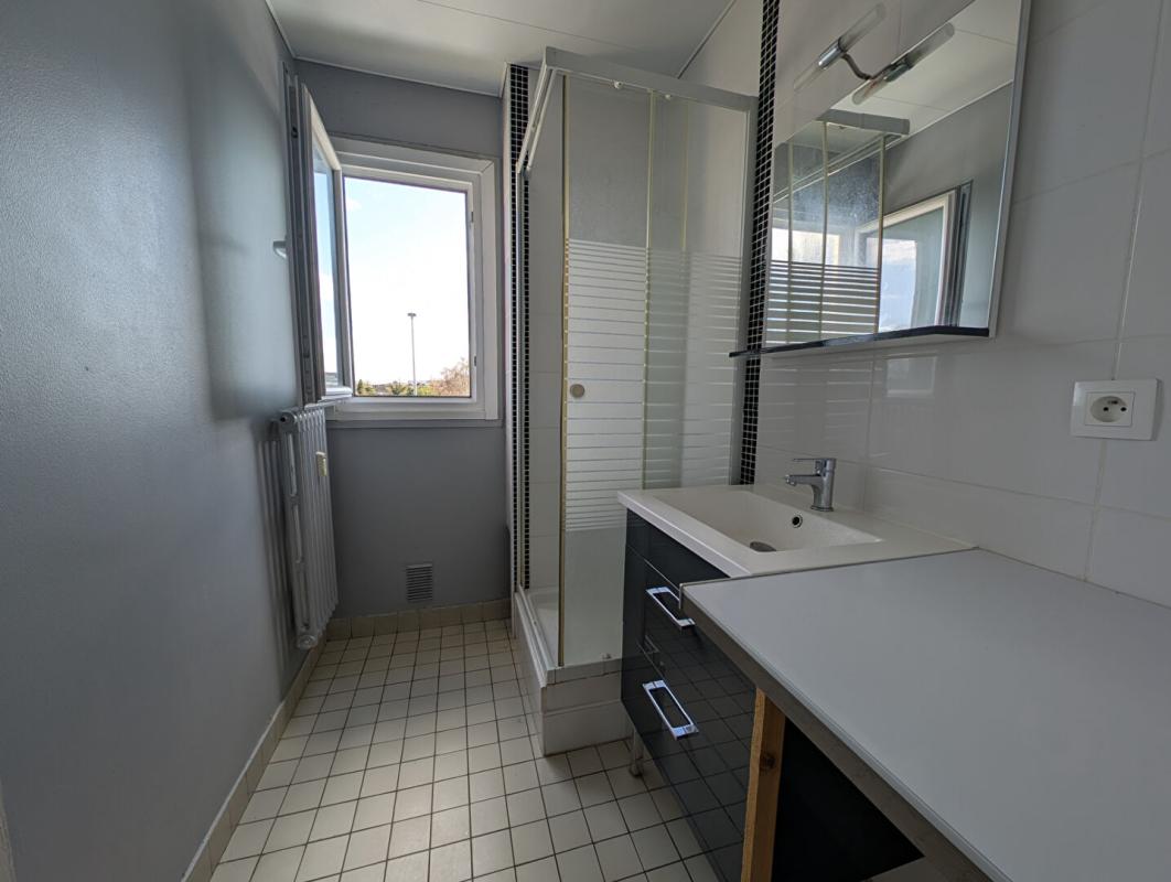 VERNOUILLET Lumineux et fonctionnel : votre futur appartement T4 à Vernouillet 5