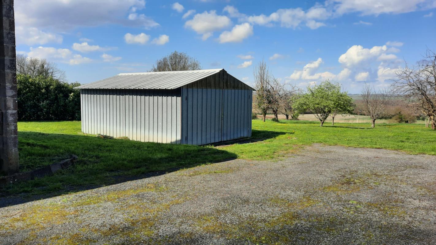 SAINT-THOMAS-DE-CONAC Maison Saint Thomas De Conac 6 pièce(s) 177m2 11