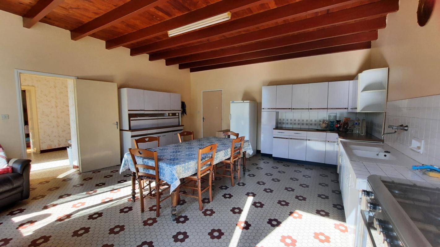 SAINT-THOMAS-DE-CONAC Maison Saint Thomas De Conac 6 pièce(s) 177m2 4