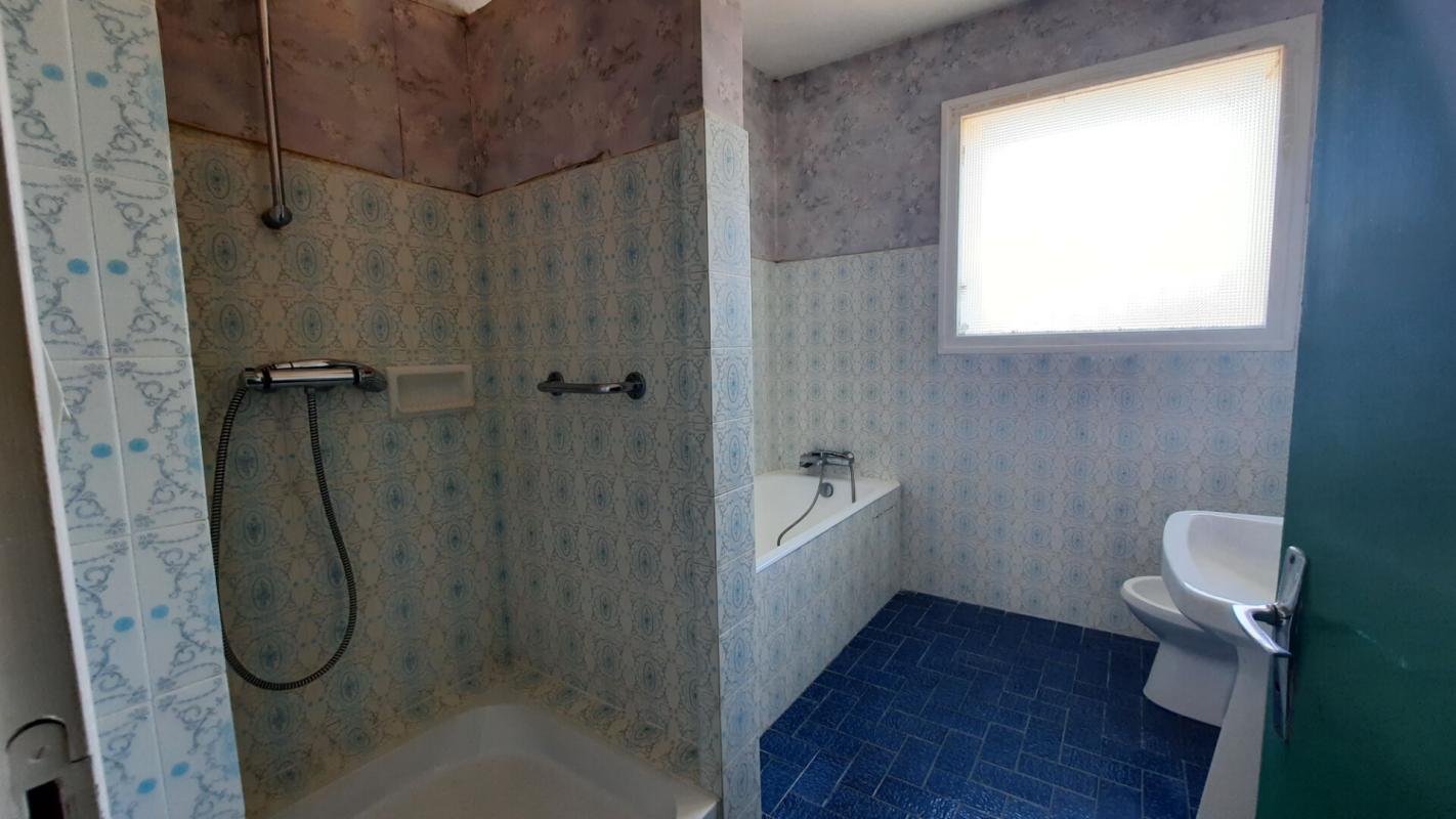 SAINT-THOMAS-DE-CONAC Maison Saint Thomas De Conac 6 pièce(s) 177m2 8