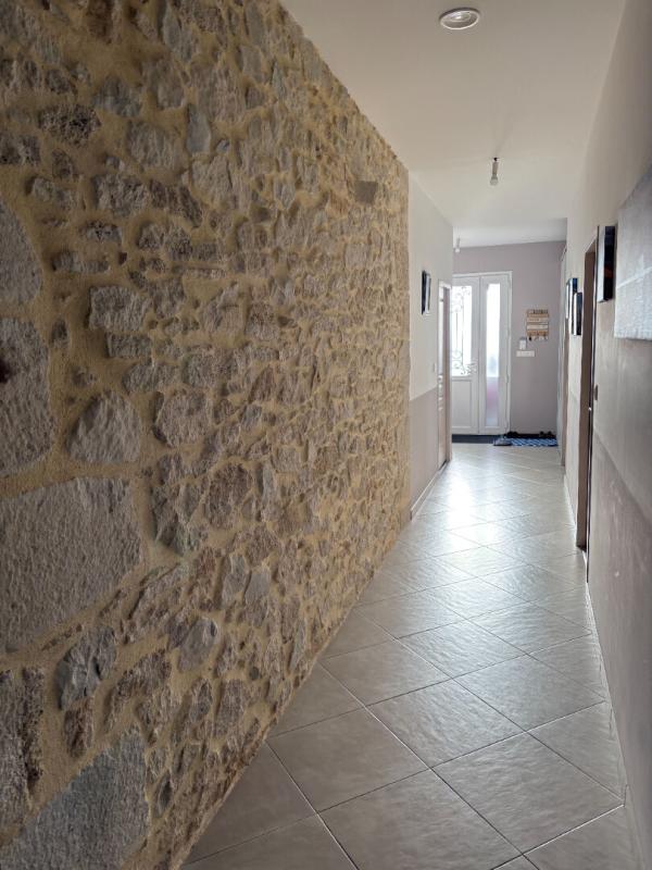 SAUVETERRE-DE-GUYENNE Maison Sauveterre De Guyenne 7 pièce(s) 225 m2 14