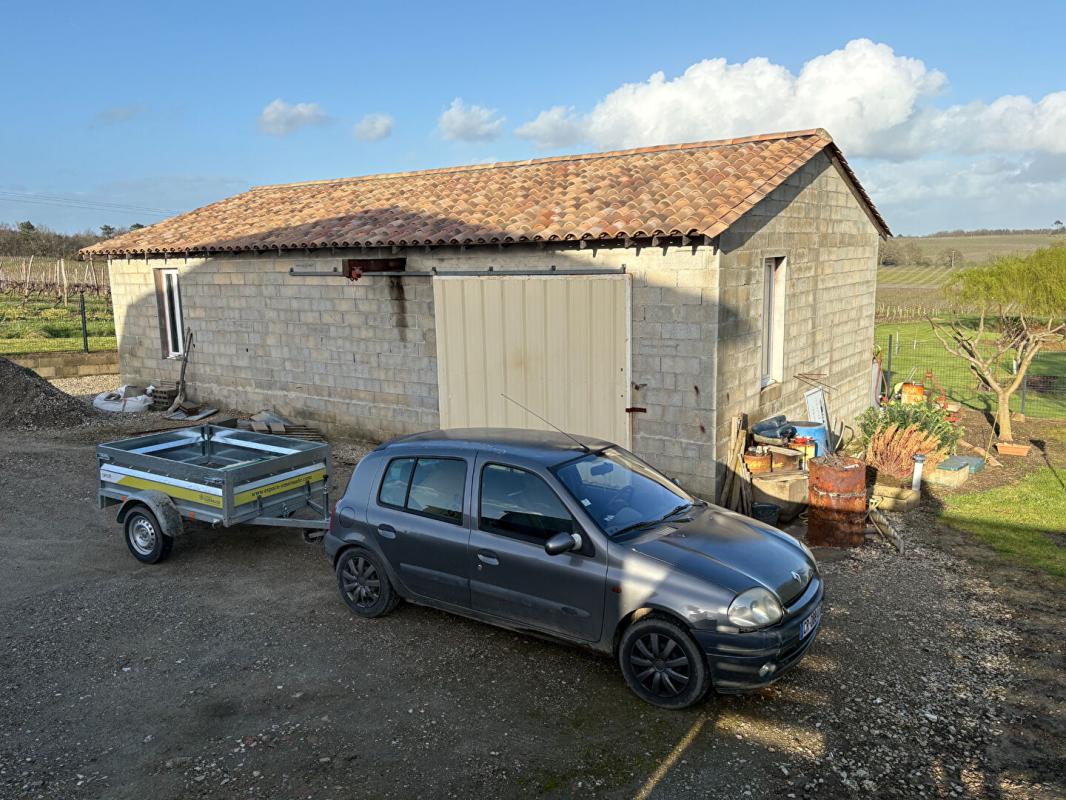 SAUVETERRE-DE-GUYENNE Maison Sauveterre De Guyenne 7 pièce(s) 225 m2 8