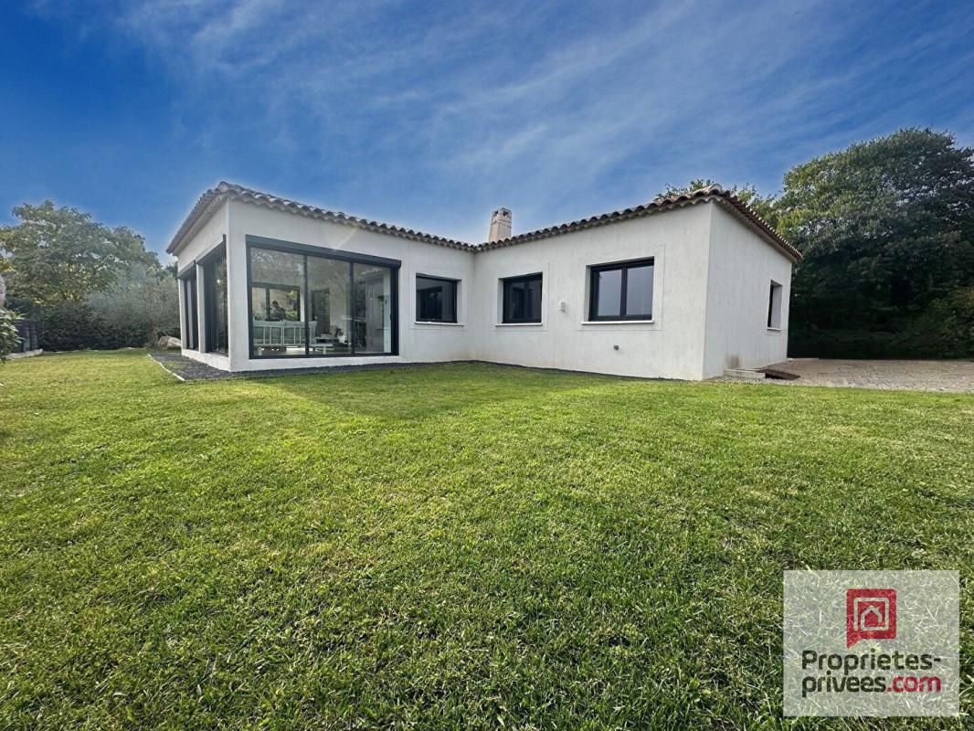 BOUC-BEL-AIR Villa contemporaine de plain-pied 2