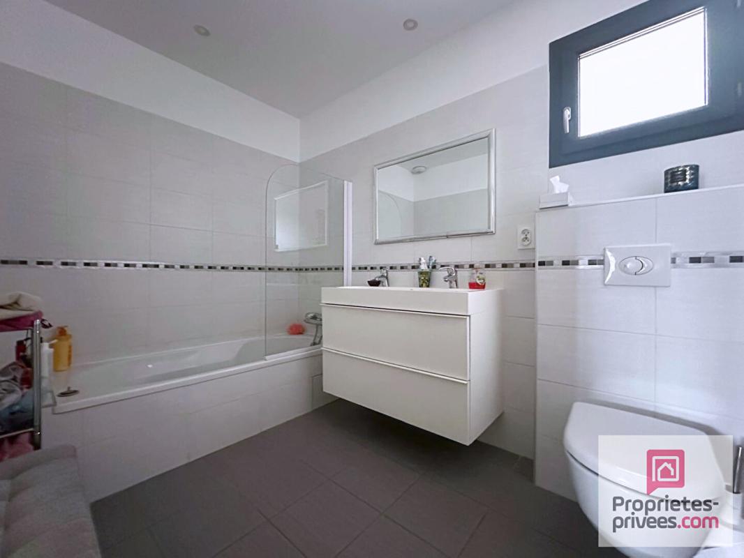 BOUC-BEL-AIR Villa contemporaine de plain-pied 9