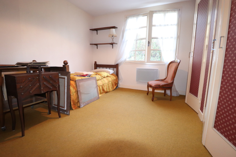 SAUVIGNY-LES-BOIS Maison Sauvigny Les Bois 7 pièce(s) 138m2 7