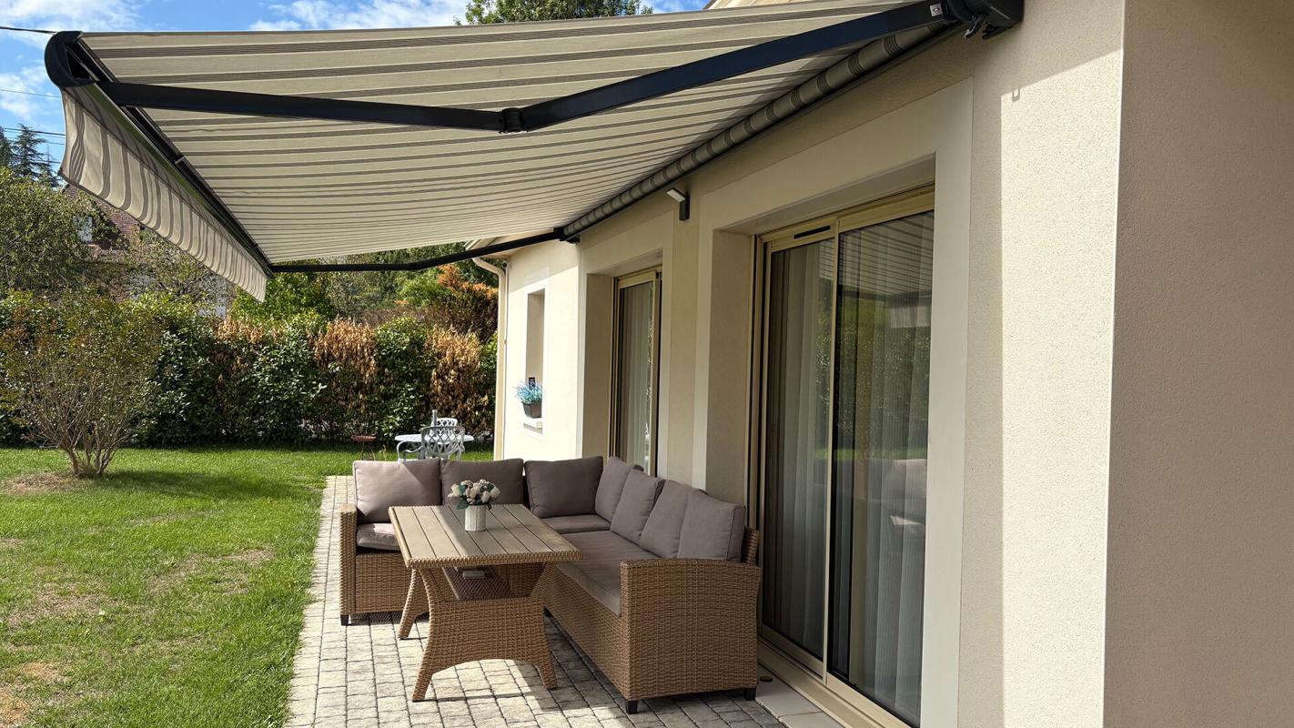 BEAUMONT-DU-PERIGORD Villa moderne parfaitement achevée avec garage et jardin à distance de marche d'une bastide 12