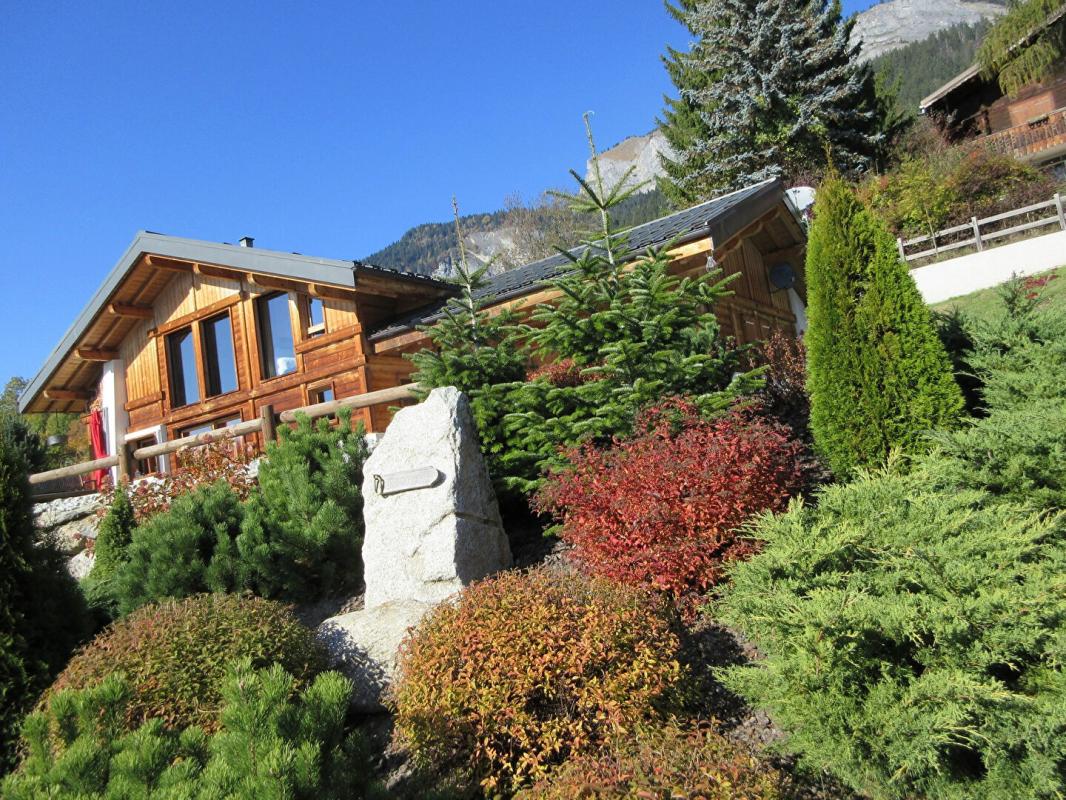 PASSY PASSY Secteur BAY ,Chalet d'exception 5 pièces150 m2, vue massif du Mont Blanc , 841 m2 de terrain 1070000 EUROS 13