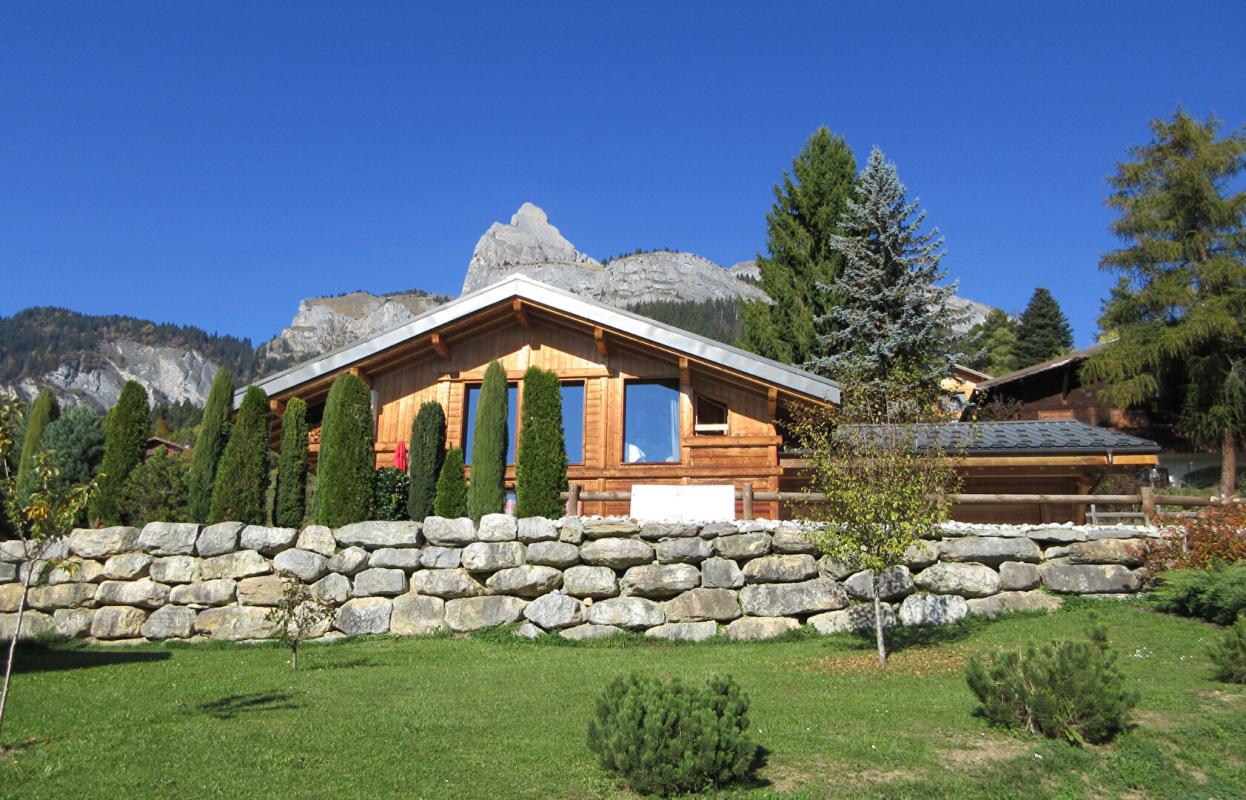 PASSY PASSY Secteur BAY ,Chalet d'exception 5 pièces150 m2, vue massif du Mont Blanc , 841 m2 de terrain 1070000 EUROS 15