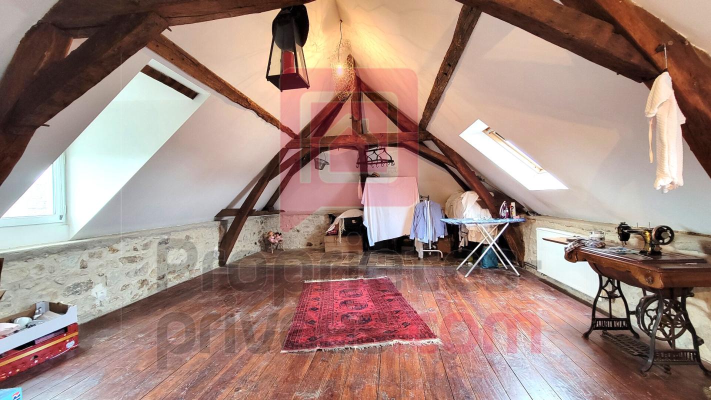 SOUCELLES Maison de bourg de 1848 13