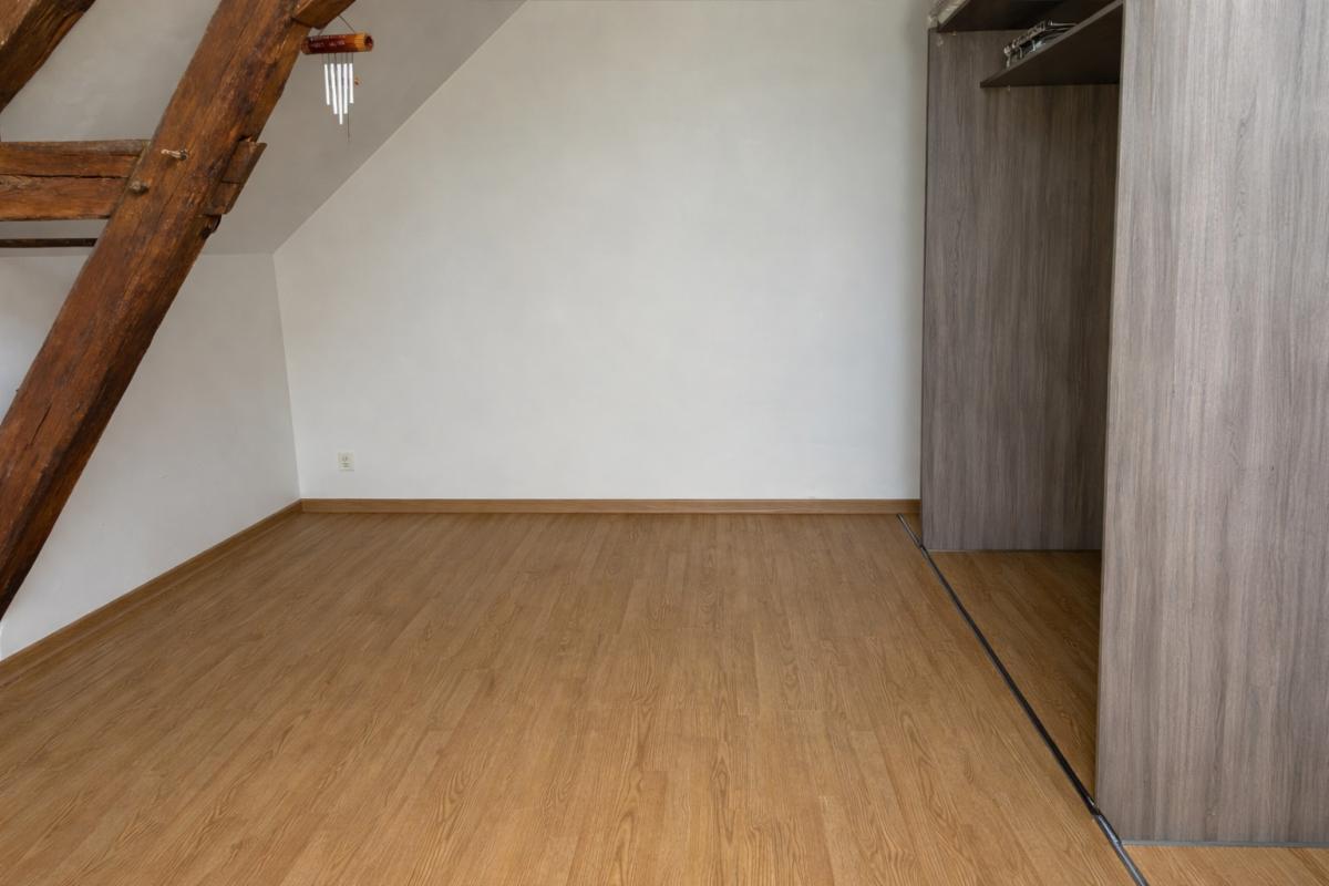 SALON Maison salon 6 pièce(s) 200 m2 16