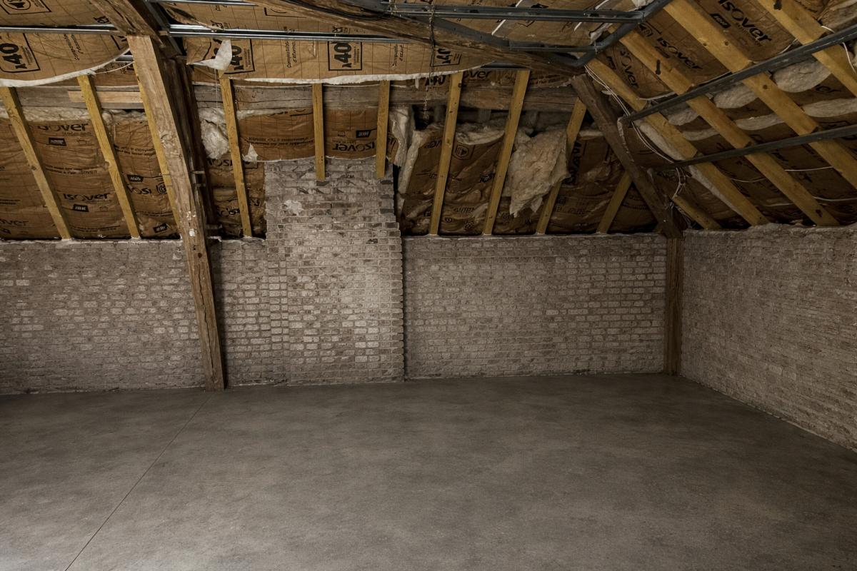 SALON Maison salon 6 pièce(s) 200 m2 17