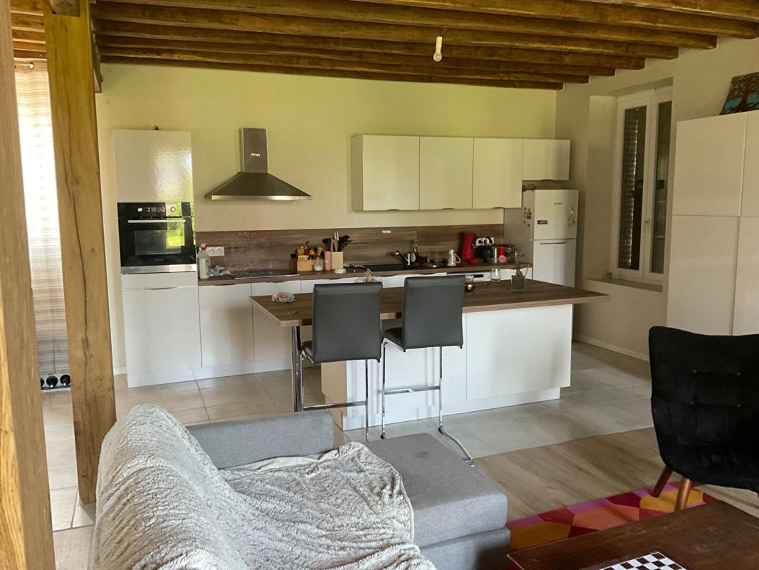 SALON Maison salon 6 pièce(s) 200 m2 5