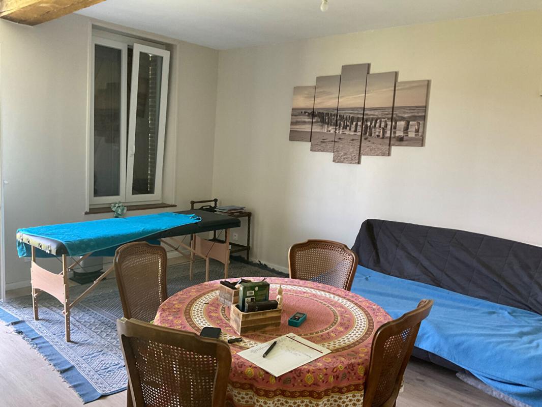 SALON Maison salon 6 pièce(s) 200 m2 6