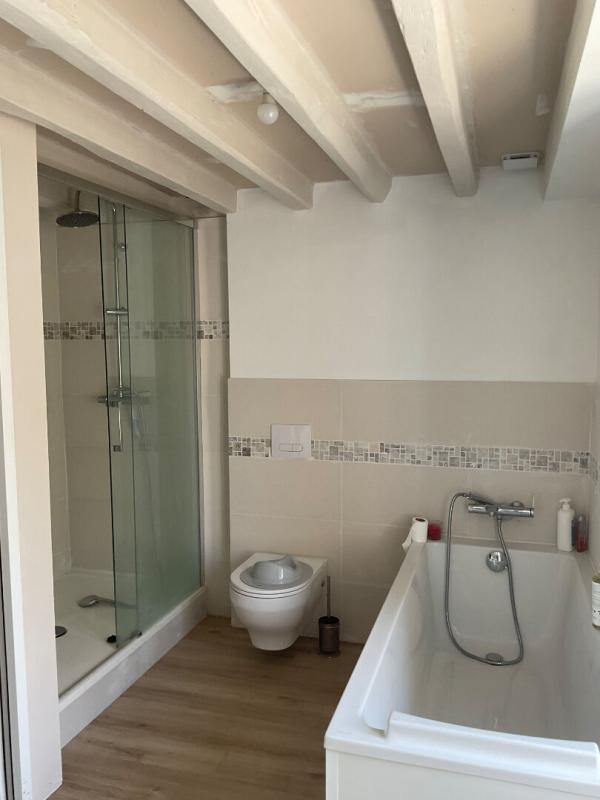 SALON Maison salon 6 pièce(s) 200 m2 9