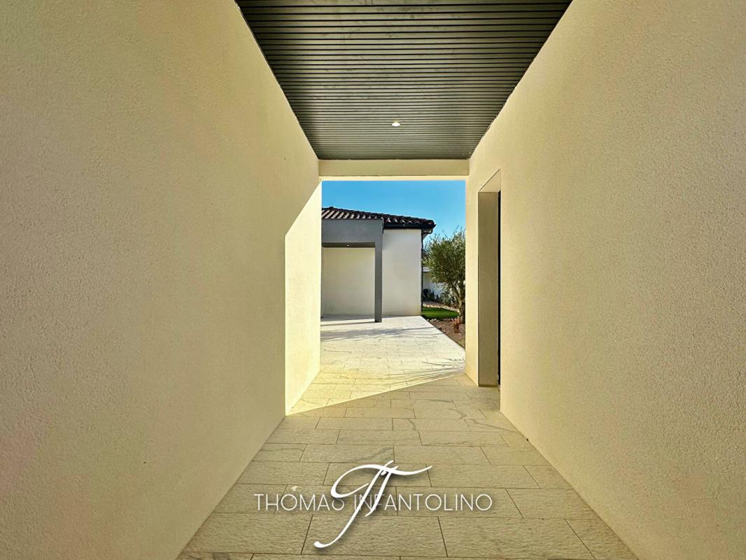 LAVALETTE VILLA D'ARCHITECTE 175 M2 - PISCINE - VUE MONTAGNE NOIRE - GARAGE 11