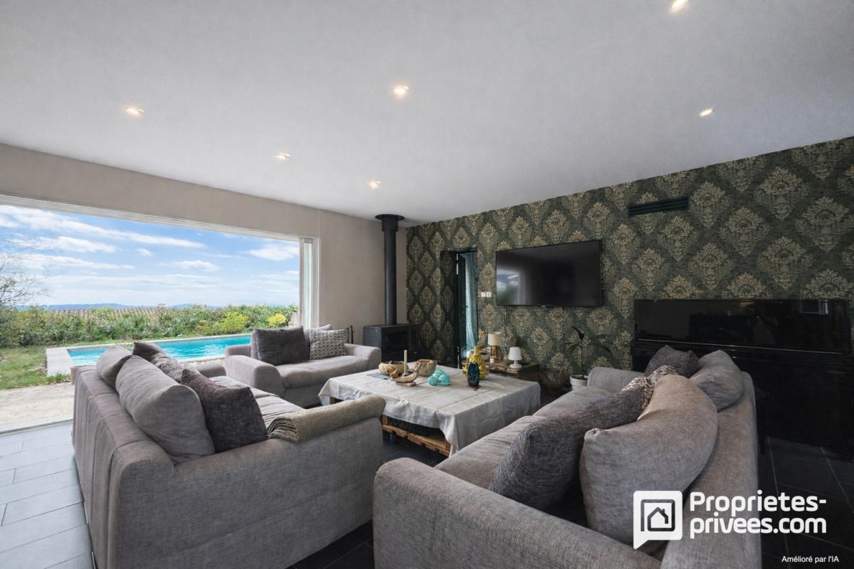 CALLIAN Villa contemporaine avec piscine, dépendance et vue dégagée 4