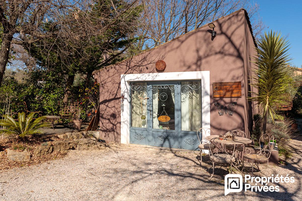CALLIAN Villa avec piscine, dépendance et vue dégagée 15