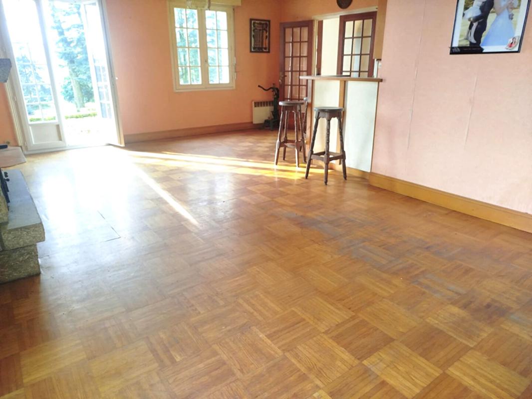 SAINT-GONNERY Grande maison familiale en campagne 2