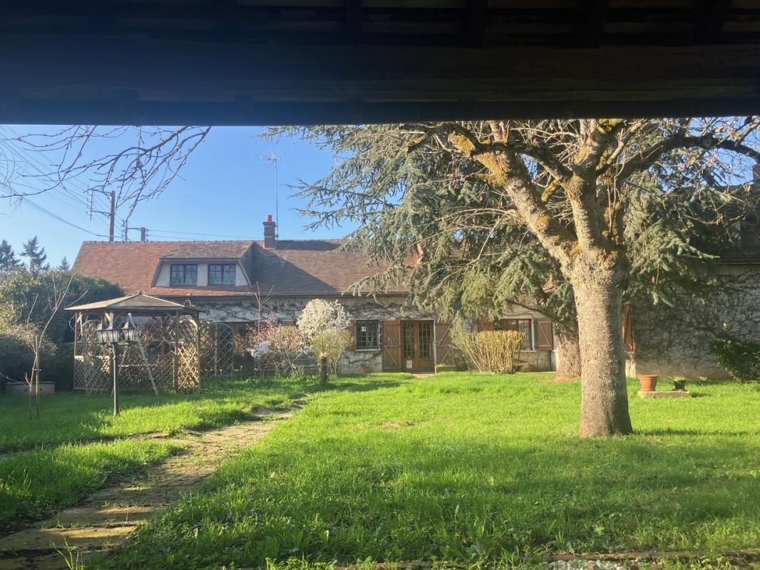 MAINTENON Maison ancienne - Beaux volumes 15