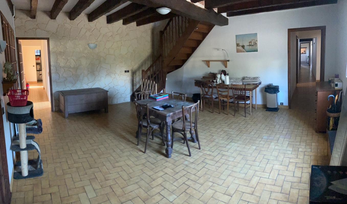 MAINTENON Maison ancienne - Beaux volumes 8