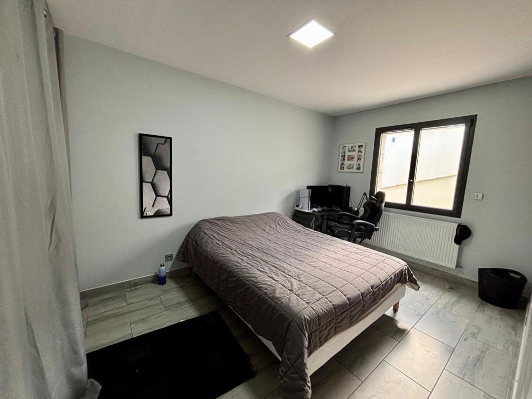 NEVERS Maison contemporaine d'environ 300 m² avec jardin de 1 400 m² ? Quartier La Pétroque, Nevers 11