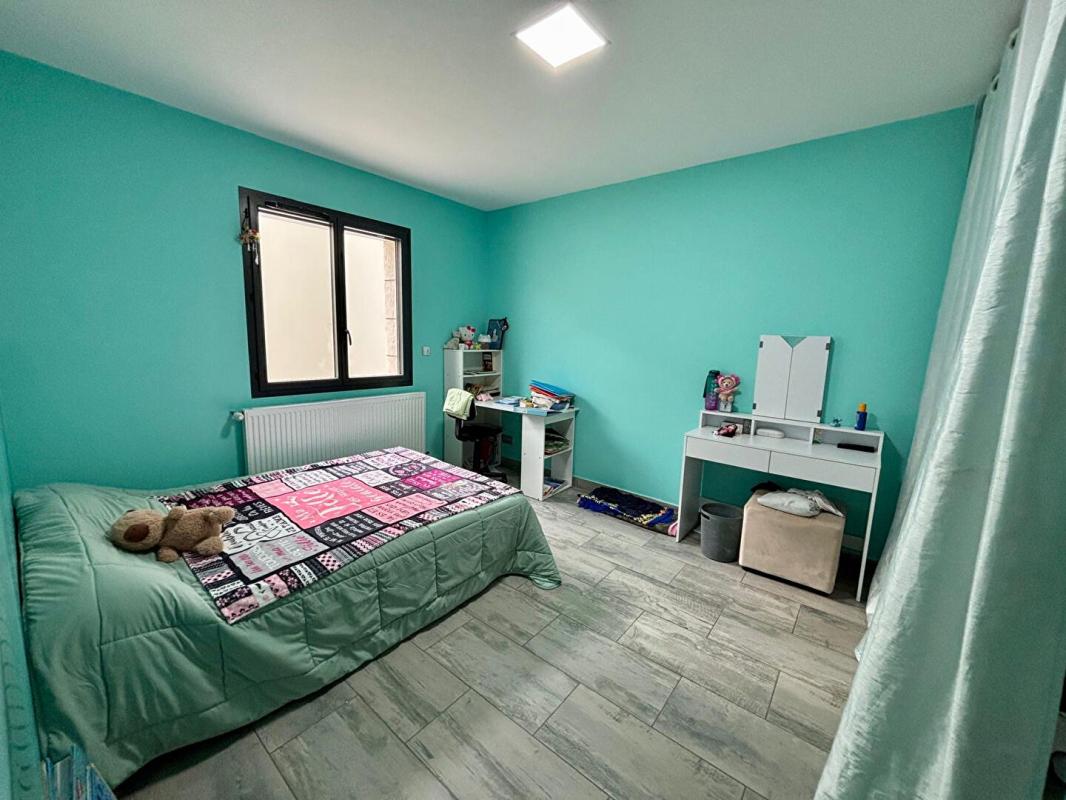 NEVERS Maison contemporaine d'environ 300 m² avec jardin de 1 400 m² ? Quartier La Pétroque, Nevers 9