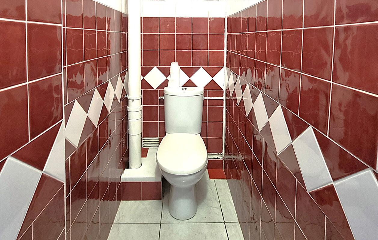 TOULON Appartement  Faux T4 66m² 9