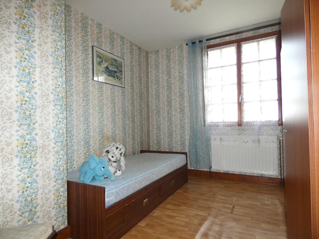 EXCIDEUIL Maison 124 m2 / 4 ,chambres / sous-sol 160m² / terrain 8384m² 14