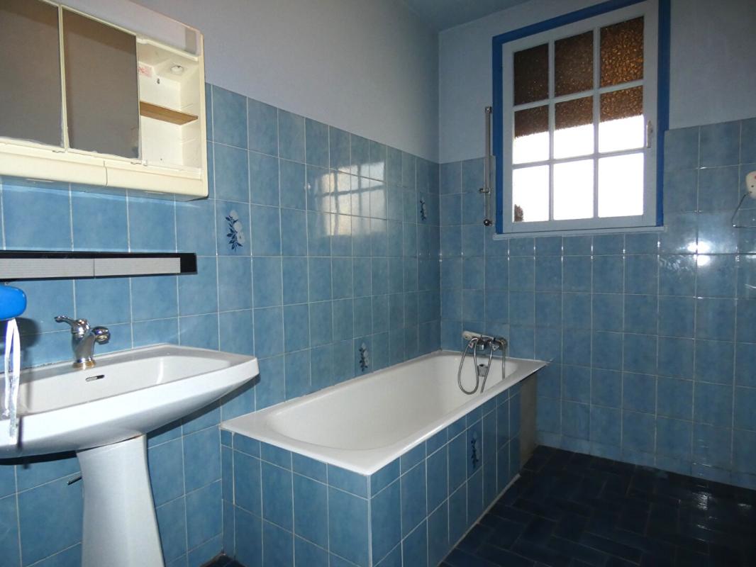 EXCIDEUIL Maison 124 m2 / 4 ,chambres / sous-sol 160m² / terrain 8384m² 15