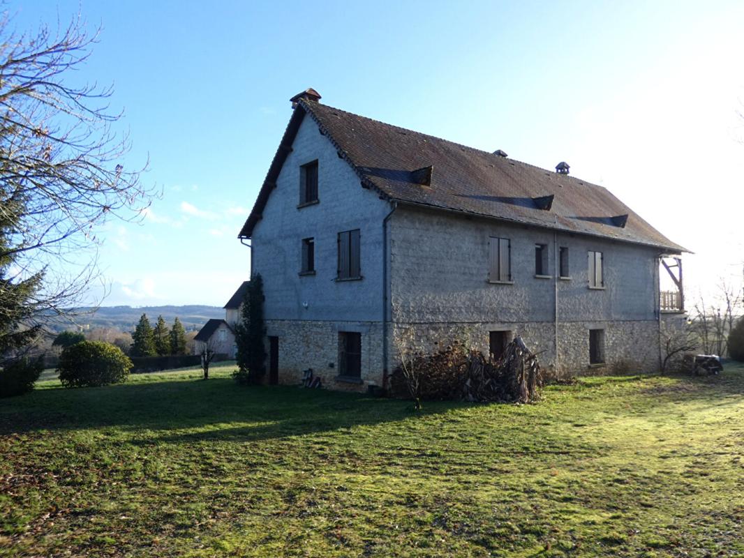 EXCIDEUIL Maison 124 m2 / 4 ,chambres / sous-sol 160m² / terrain 8384m² 4