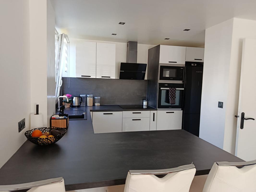 COMBS-LA-VILLE Appartement Combs La Ville 4P 67 m2 11