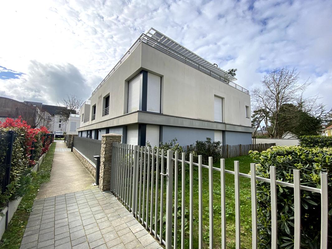 LA BAULE-ESCOUBLAC LA BAULE PROCHE CENTRE ET PLAGE GRAND STUDIO RECENT AVEC CAVE 1