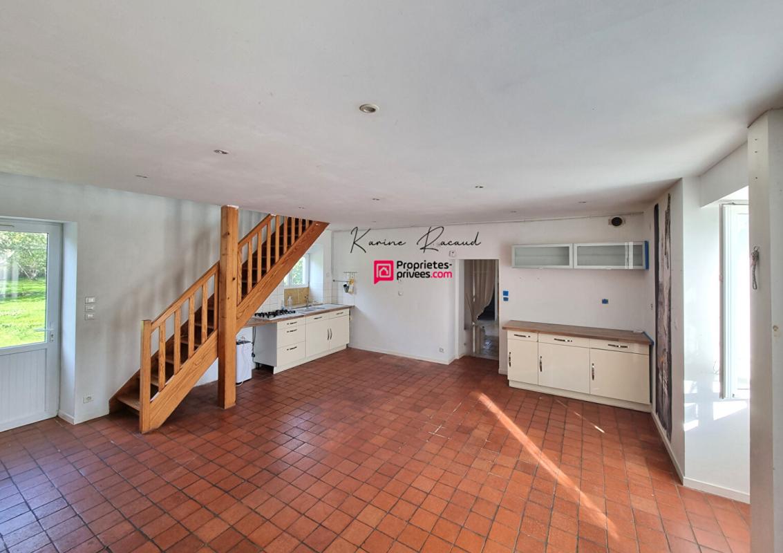 AUBIGNY-LES CLOUZEAUX Maison 201 m², 4ch + bureau + T2, terrain 6800 m² 2