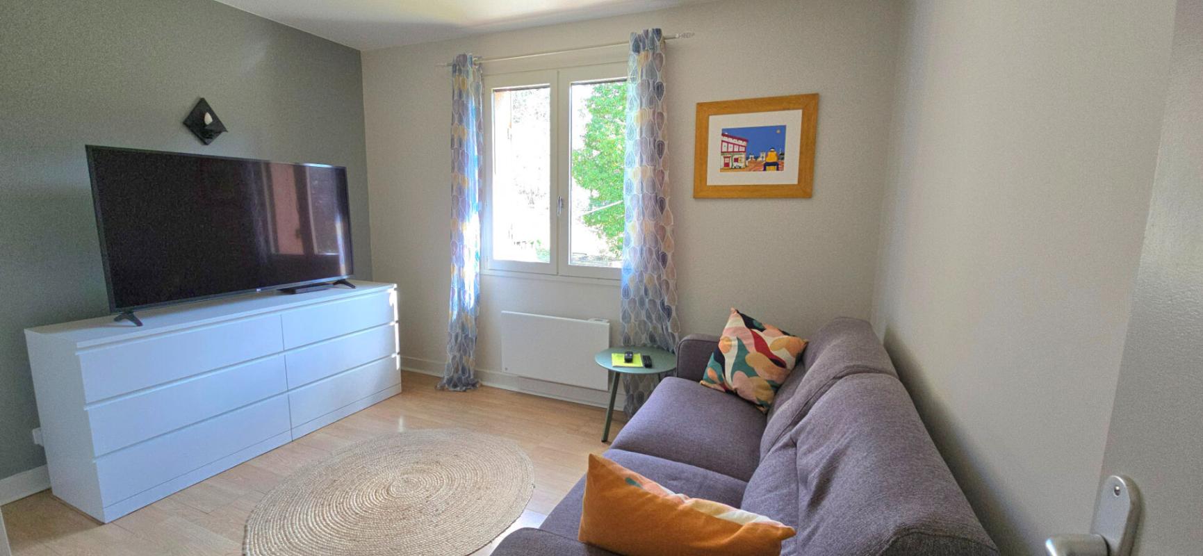 TRELISSAC Maison individuelle 5 chambres, avec piscine, sur un terrain de 2791 m² 12