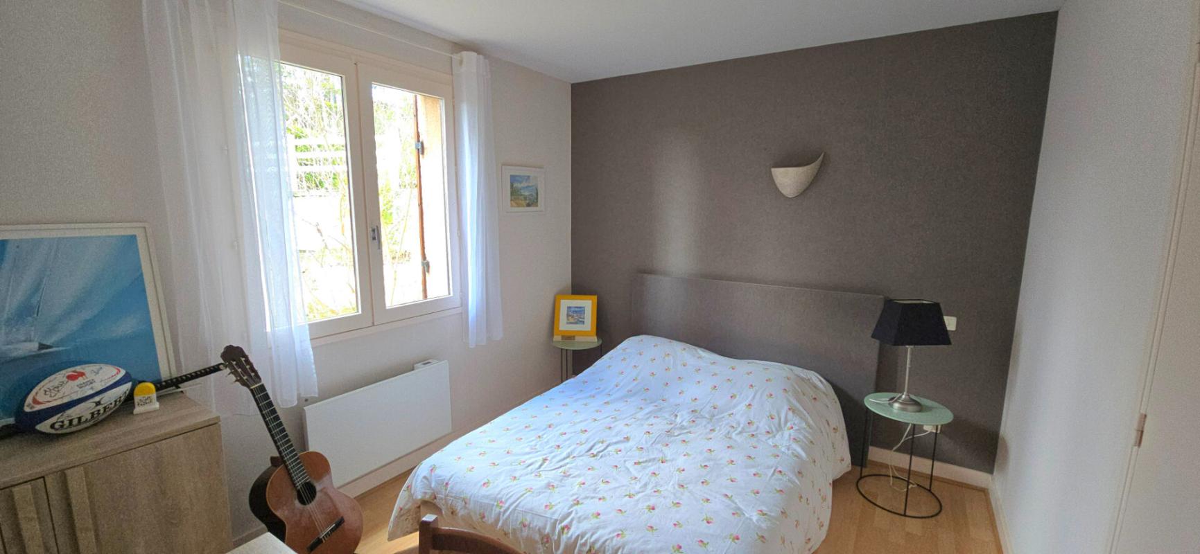 TRELISSAC Maison individuelle 5 chambres, avec piscine, sur un terrain de 2791 m² 14