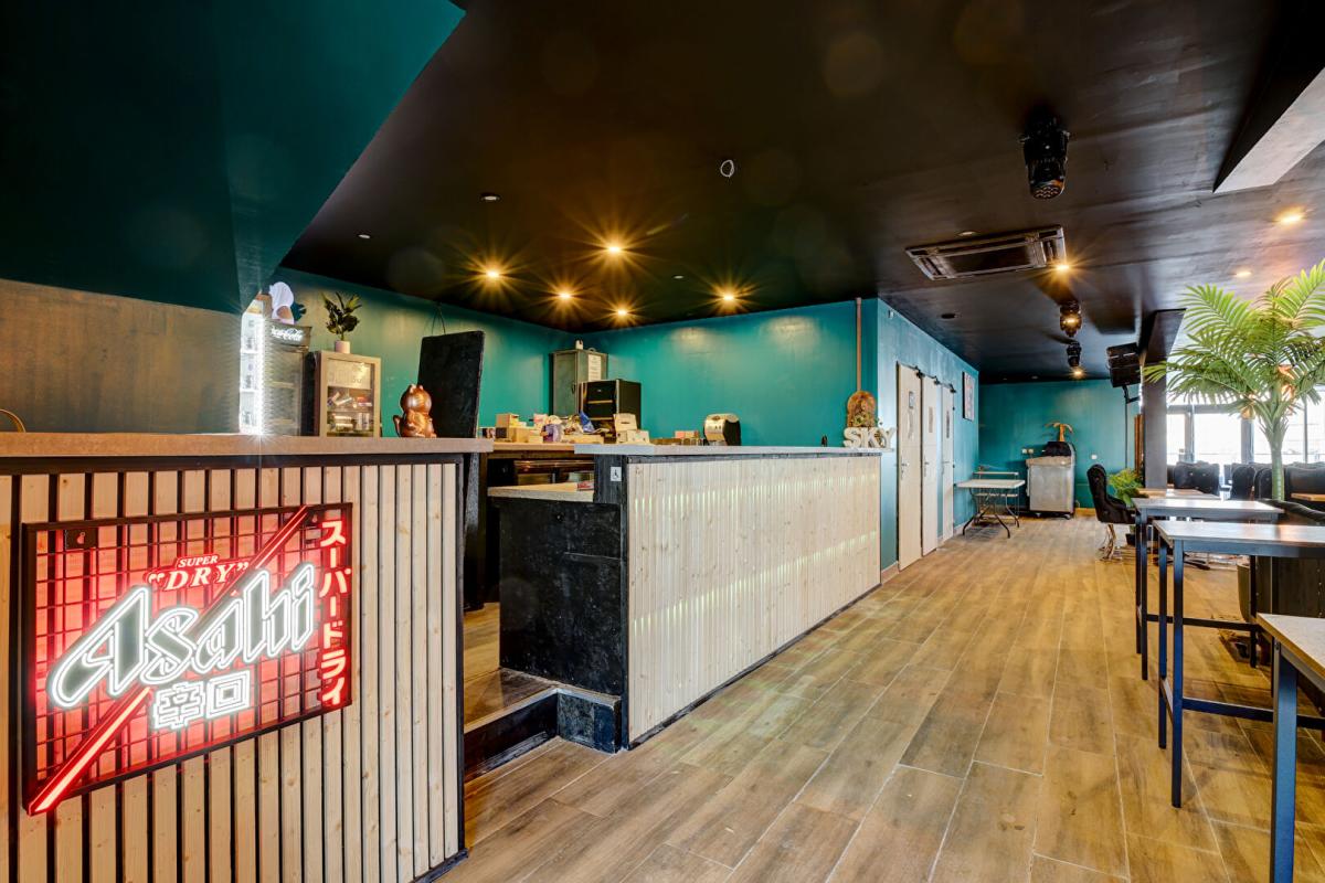 BOURGOIN-JALLIEU BOURGOIN JALLIEU - BAR, BRASSERIE Bar à Thèmes - Hyper centre ville + parking sécurisé 6