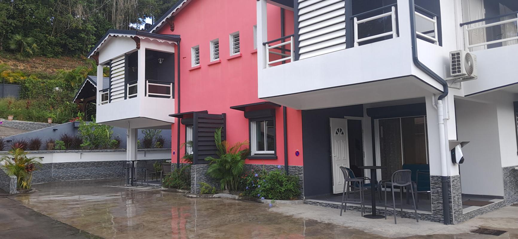 LES ABYMES Appartement T4 meublé de standing ? 3 chambres ? 1650  / mois 2