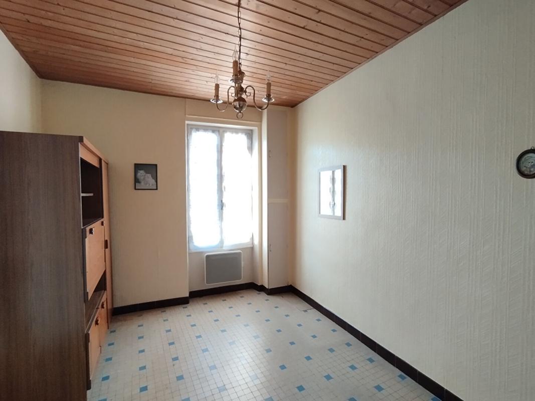 DIVATTE-SUR-LOIRE Maison 100m² + studio à rénover + dépendances 6