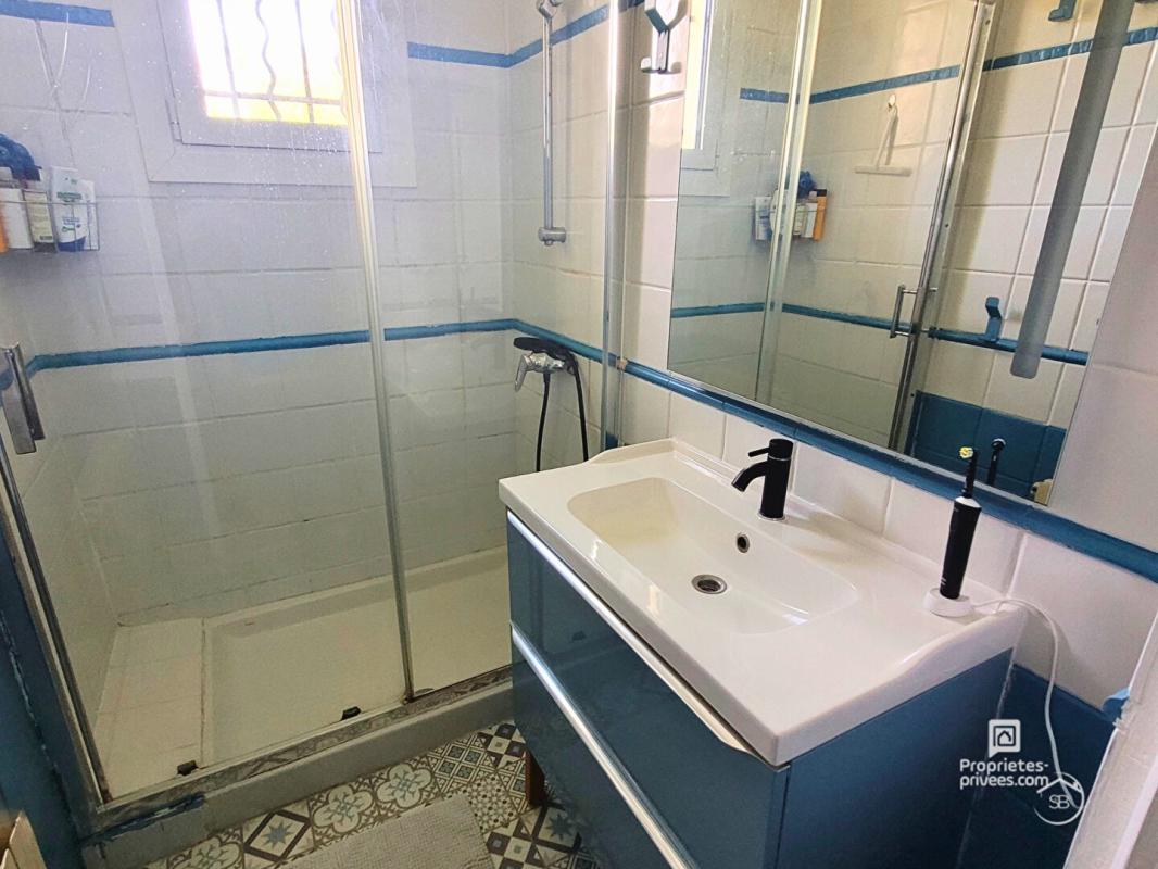 SARRIANS Mas Provençal de Charme à Sarrians : Authenticité et Potentiel Illimité 12