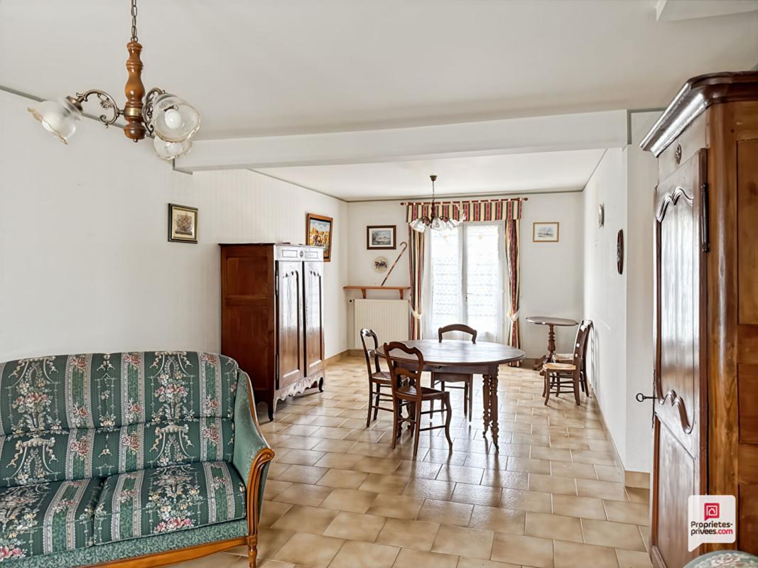 SABLE-SUR-SARTHE Maison Sable Sur Sarthe 6 pièce(s) 137 m2 5