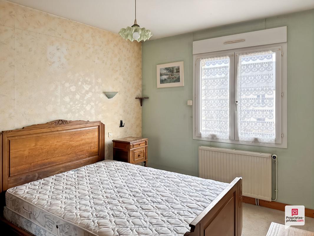 SABLE-SUR-SARTHE Maison Sable Sur Sarthe 6 pièce(s) 137 m2 6