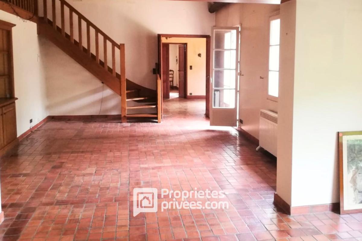 MAREIL-LE-GUYON Maison Mareil Le Guyon 8 pièces, 252 m2 1