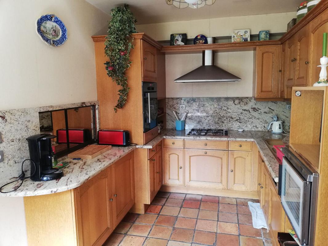 MAREIL-LE-GUYON Maison Mareil Le Guyon 8 pièces, 252 m2 7